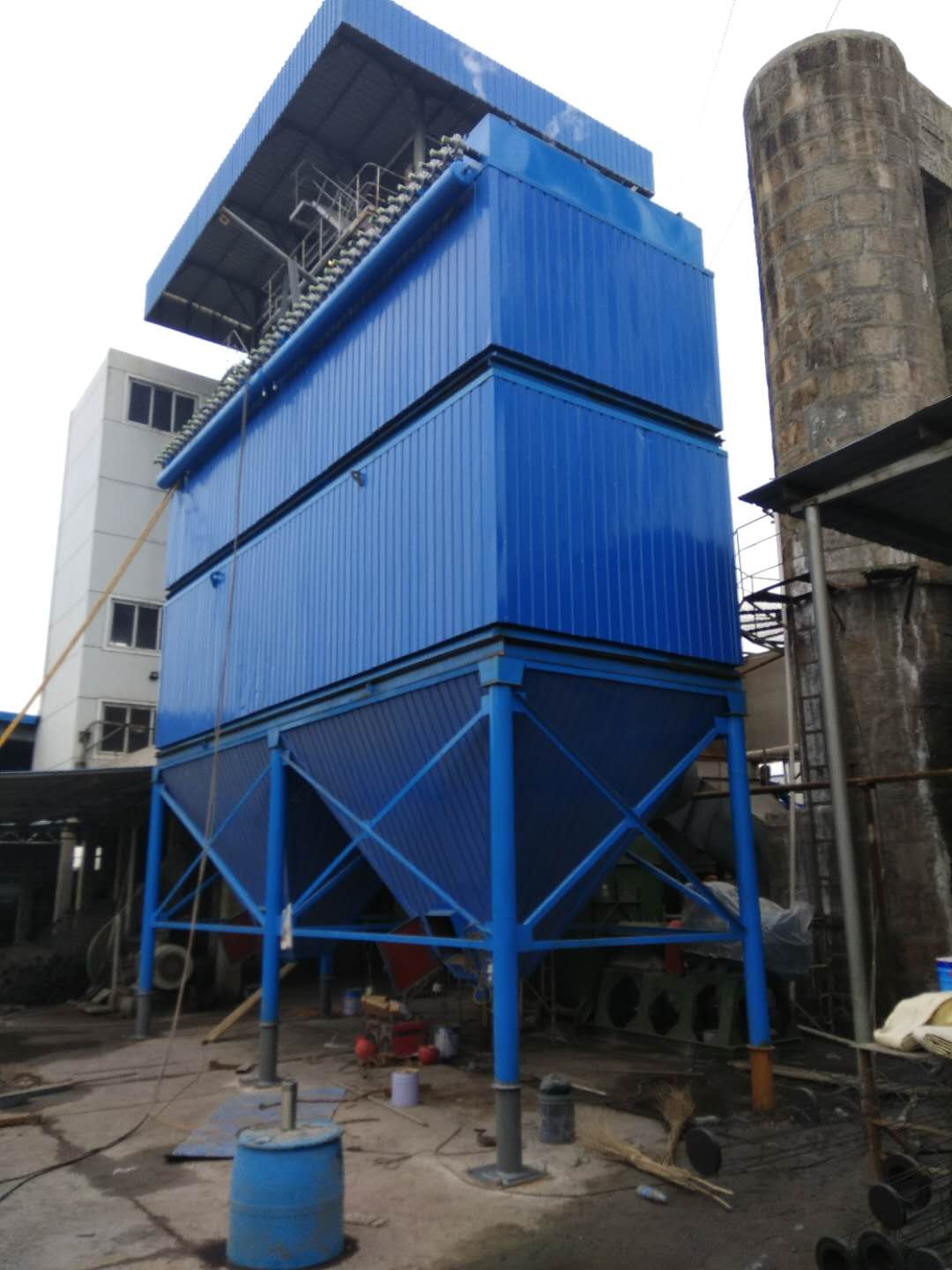 引荐PL单机除尘器脉冲袋式除尘器UF小型布袋