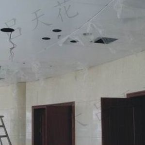 供应商直销各种表里幕墙造型装修型材铝单板吊顶铝板氟碳漆