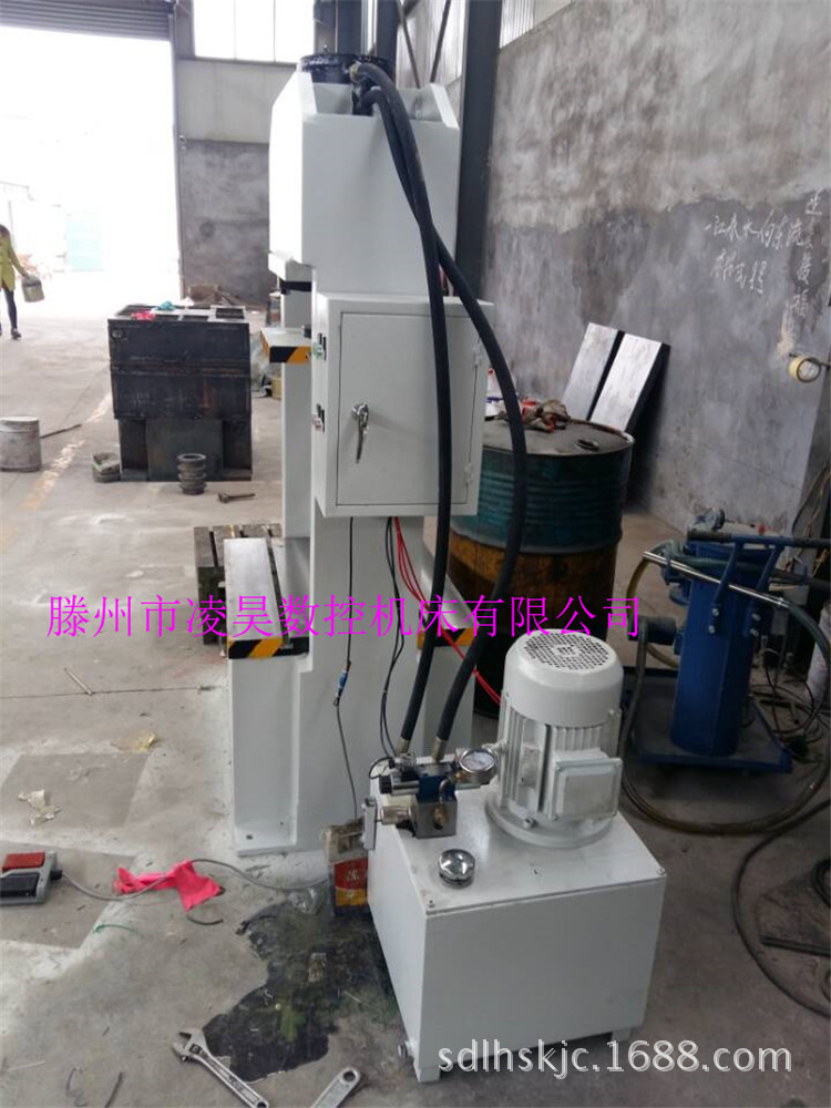 8F7FEF3CACE92C734F48402FDC7078