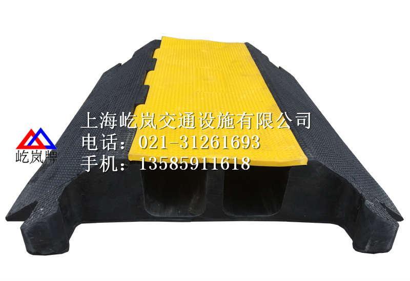 电缆维护线槽减速带橡胶过线槽规格 过路维护板供应商