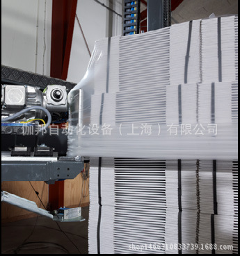 冷拉伸套膜机在瓦楞纸职业的包装使用