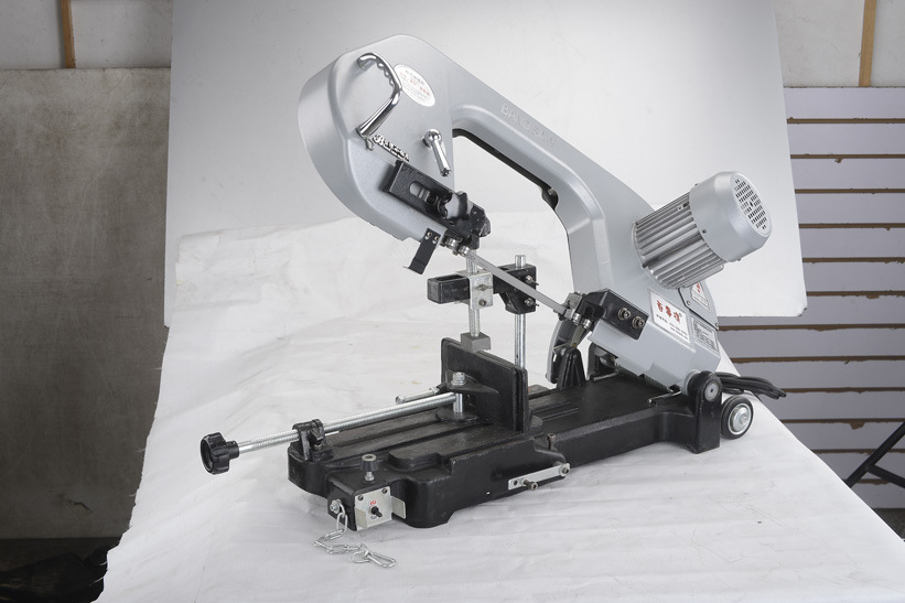 供应台湾小锯床带锯床卧式锯床轻便型锯床多功能带锯床金