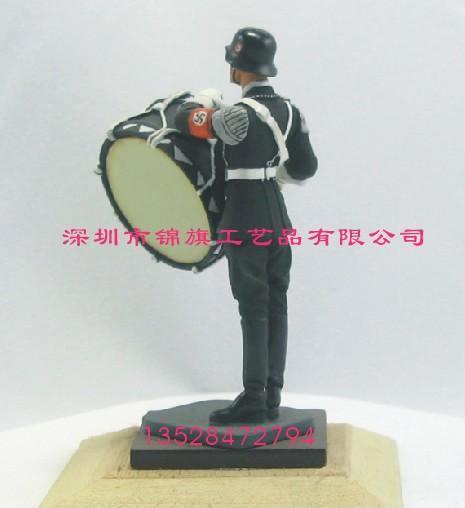 铅锡合金军事模型 敲鼓战士