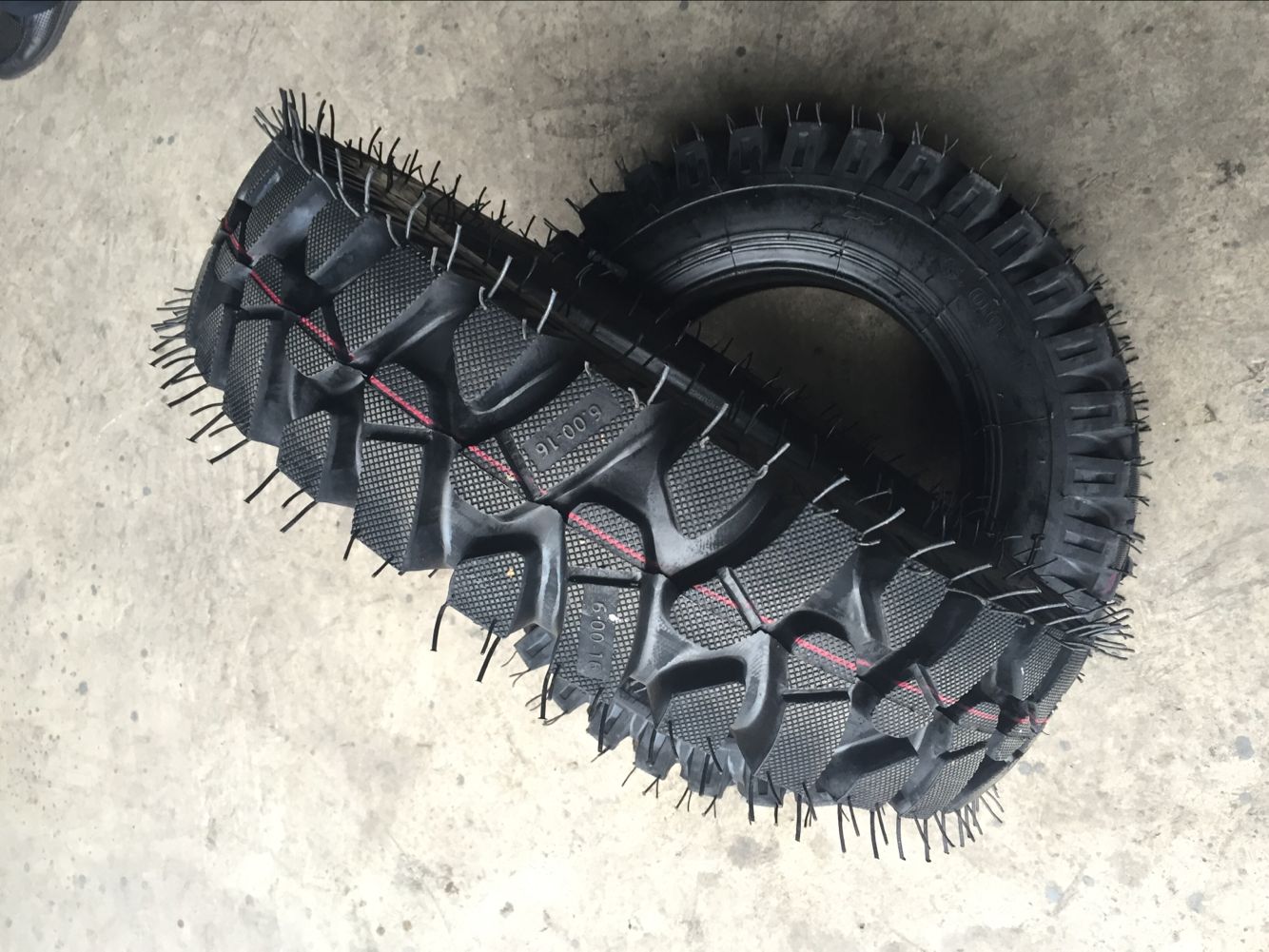 供应商供应农用拖拉机三轮车轮胎650-16山地加密人字