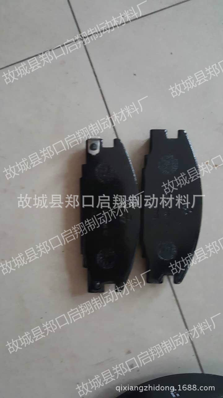 轿车刹车片尼桑皮卡刹车片