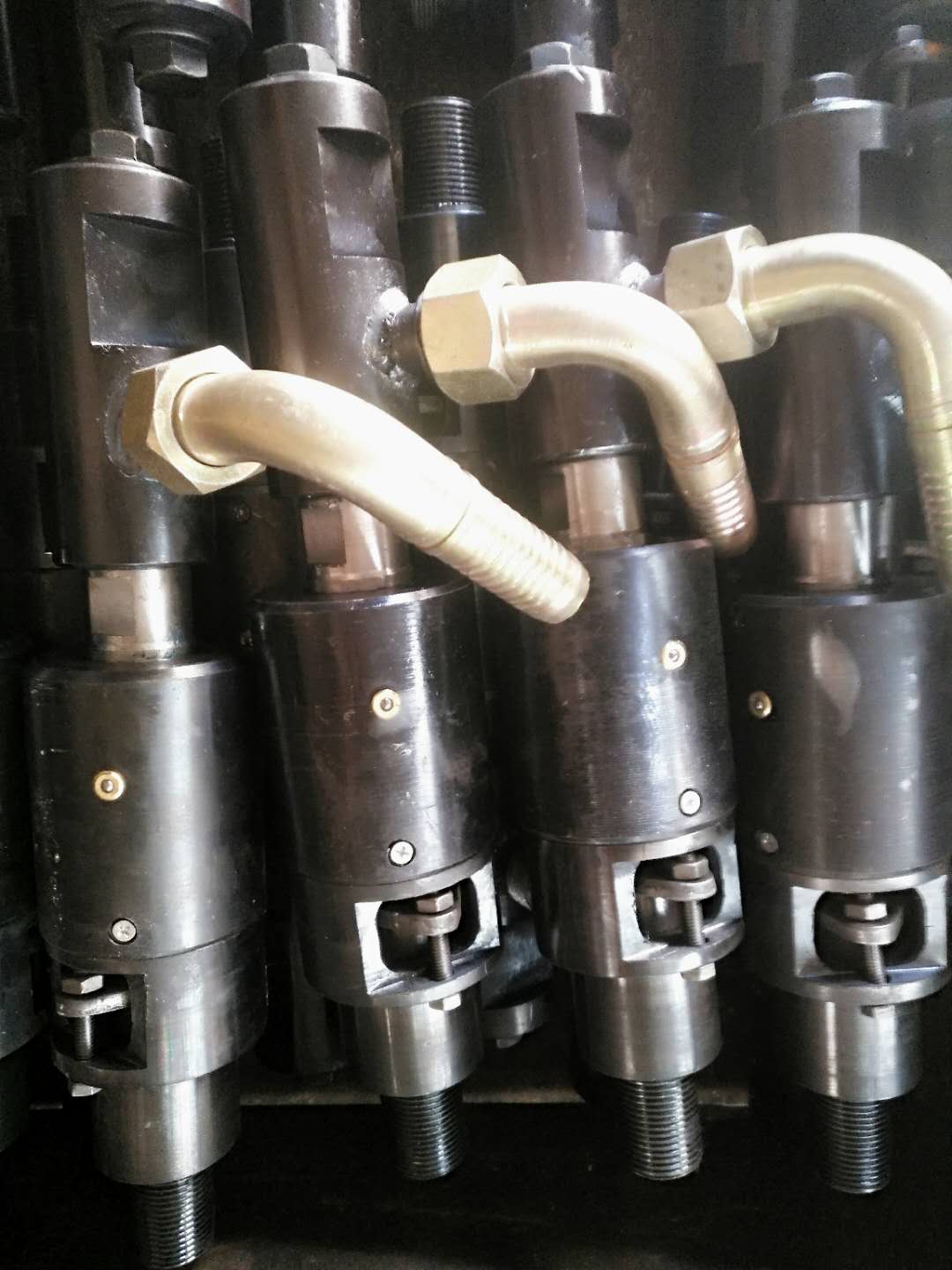 成都山地钻机 乐山马达南充山地钻机液压摆线马达