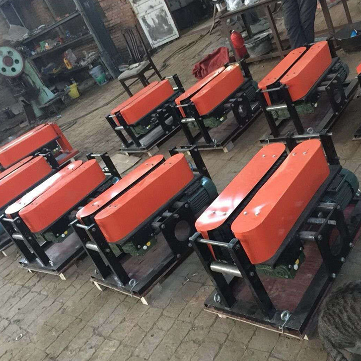 履带式电缆输送机电缆输送机线缆传送机牵引机线路东西敷