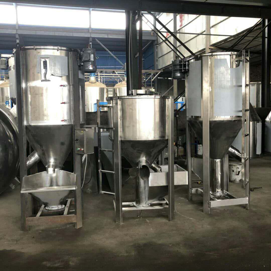崇左3立方不锈钢搅拌机大型立式粉碎料新旧料混合机加厚