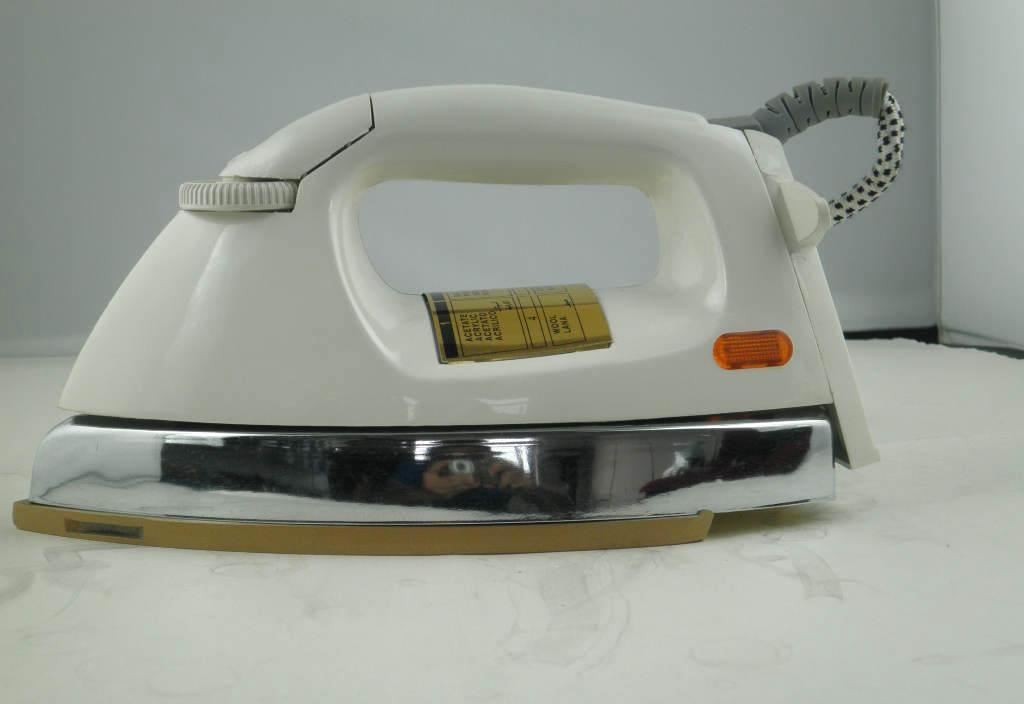 干式电烫斗电熨斗HY-3100