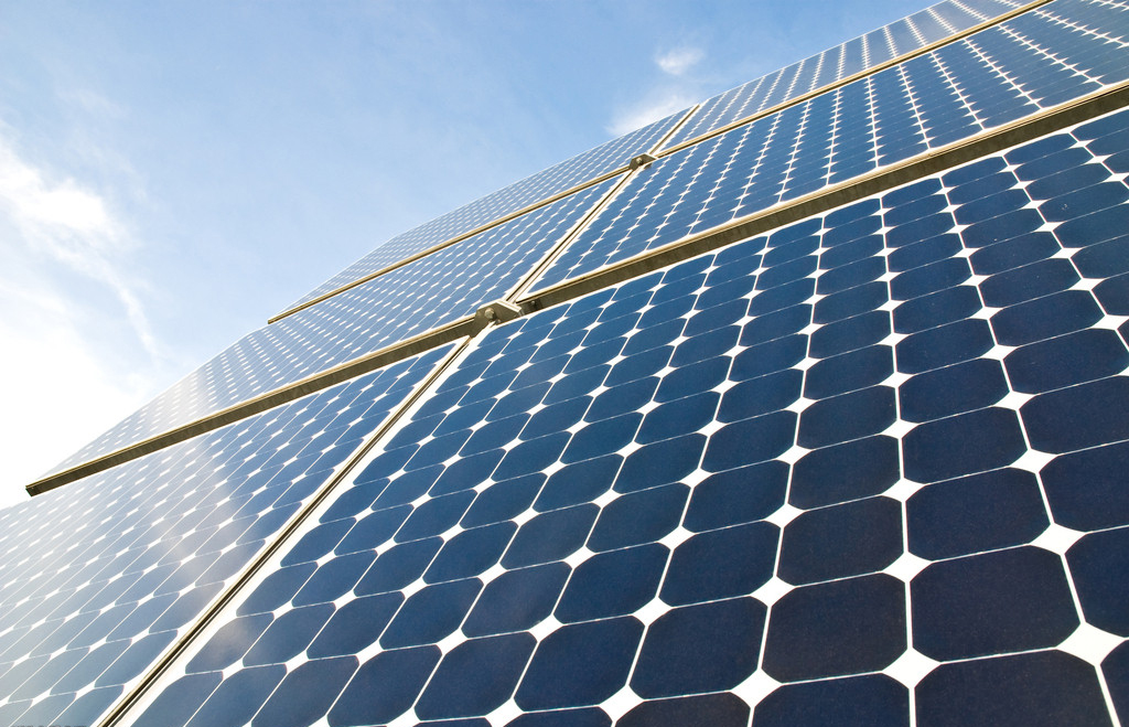 单晶硅太阳能组件