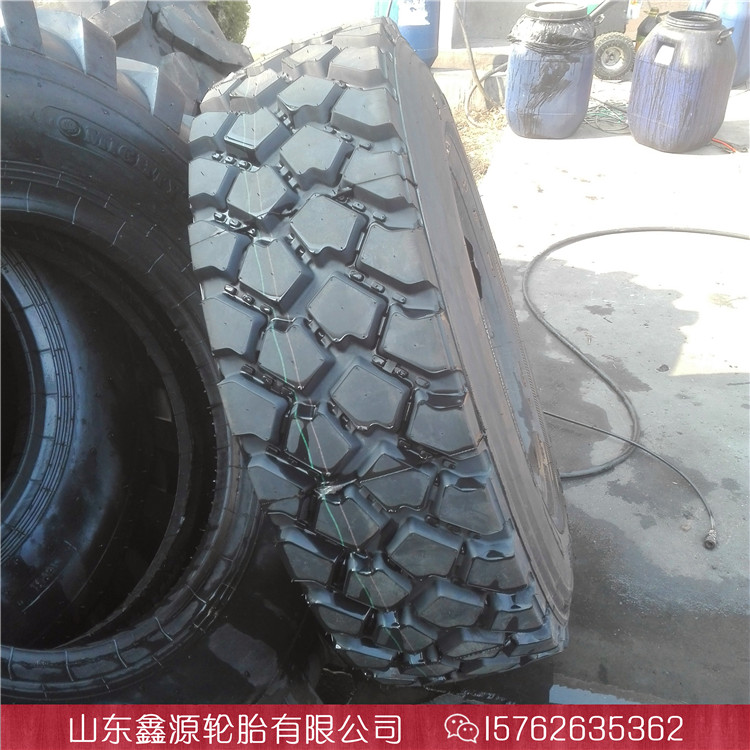 促销365 85R20三角轮胎吊车轮胎越野斑纹钢丝